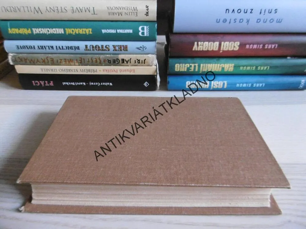 VÁLKA S MLOKY, KAREL ČAPEK, **an