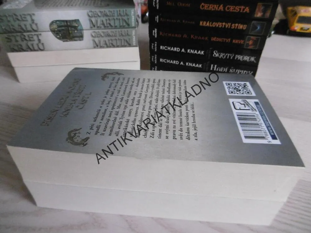 HRA O TRŮNY, BOUŘE MEČŮ KNIHA TŘETÍ, PÍSEŇ LEDU A OHNĚ, GEORGE R.R.MARTIN, **an