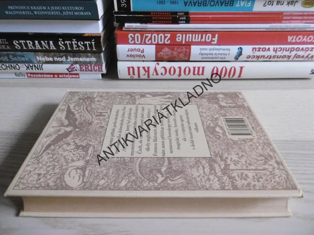 MÁG ZE ZLATÉ ULIČKY, JOHN DEE, **an