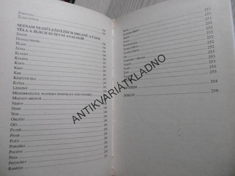 SKRYTÝ VÝZNAM NEMOCI, KURT TEPPERWEIN, **an