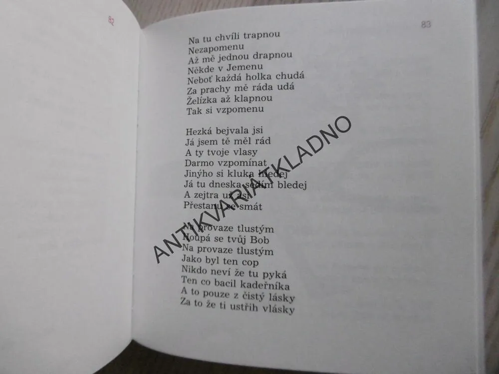 TROCHA POEZIE, JIŘÍ SUCHÝ, **an