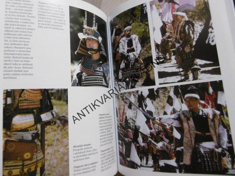 SAMURAJ, ZNOVUZROZENÝ V BAREVNÝCH FOTOGRAFIÍCH, KURE MICUO, GHISLAINE KRUIT, **an