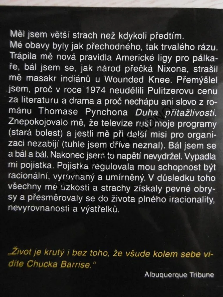 ZPOVĚĎ NEBEZPEČNÉ MYSLI, CHUCK BARRIS, **an