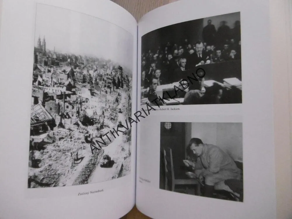 MUŽI KOLEM HITLERA, DOUGLAS M. KELLEY, **an