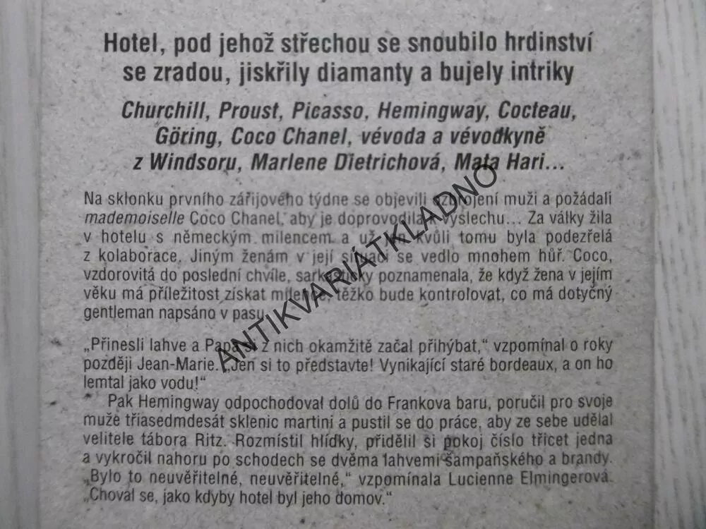 HOTEL RITZ, TILAR J. MAZZELOVÁ, **an