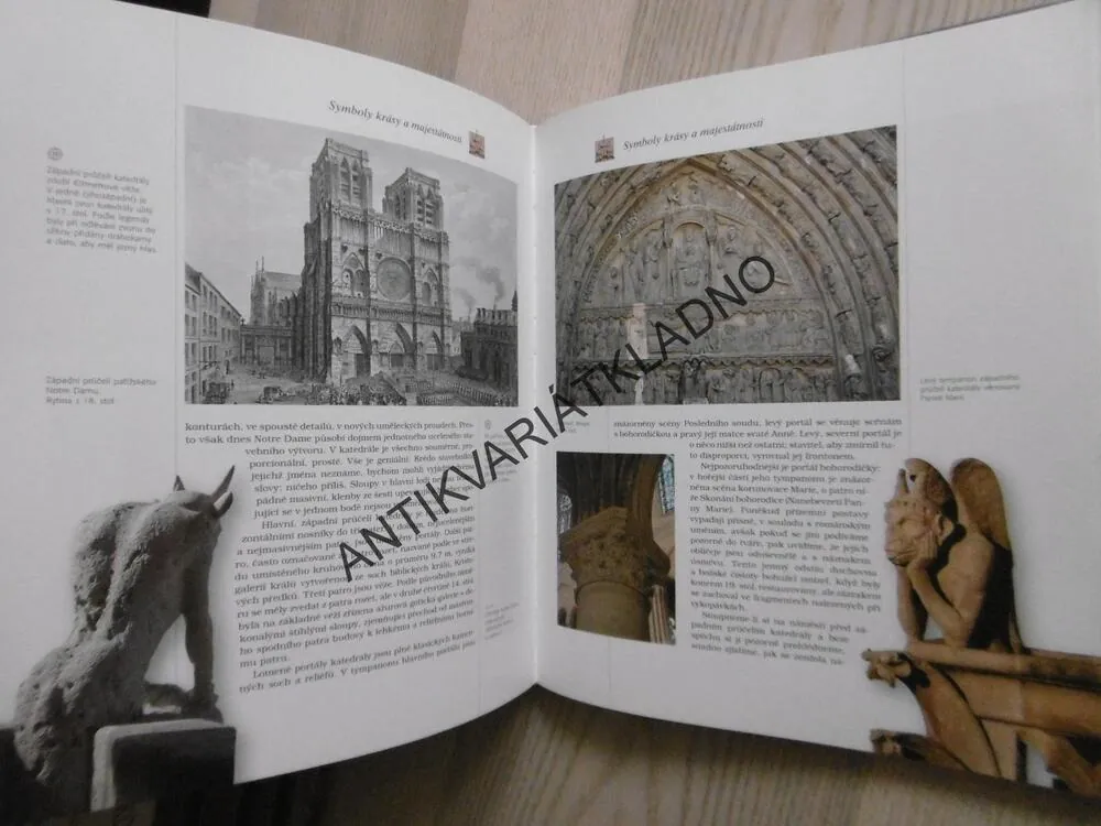 CHRÁMY A KLÁŠTERY, NEJKRÁSNĚJŠÍ A NEJZAJÍMAVĚJŠÍ, **an