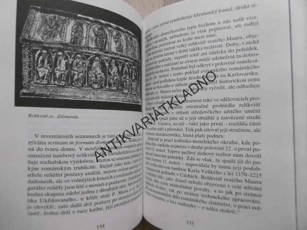 TAJEMSTVÍ CHRÁMOVÝCH POKLADŮ, ANNA BAUEROVÁ, JAROSLAV BAUER, **an