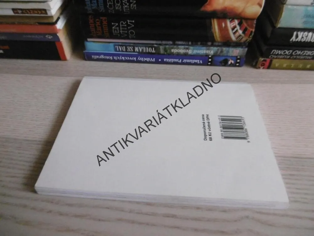 MOUČNÍKY, ŘEZY PRO KAŽDOU PŘÍLEŽITOST, KVĚTA JENIŠTOVÁ, **an