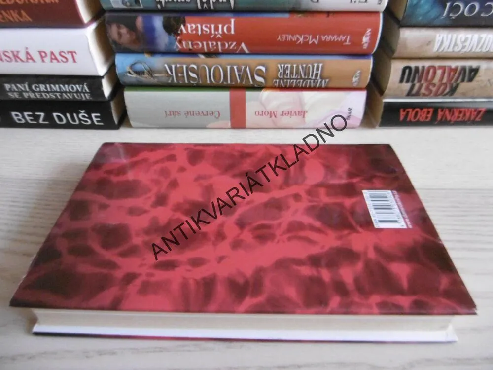 ZAMILOVANÝ VOLTAIRE, NANCY MITFORD, **an