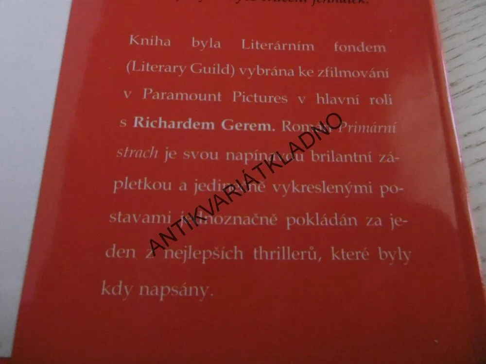 PRIMÁRNÍ STRACH, WILLIAM DIEHL, **an