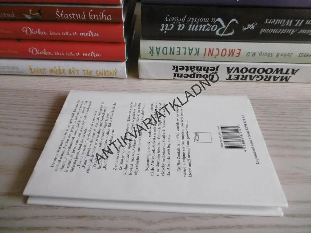 ZOUFALÉ ŽENY DĚLAJÍ ZOUFALÉ VĚCI, HALINA PAWLOWSKÁ, **an