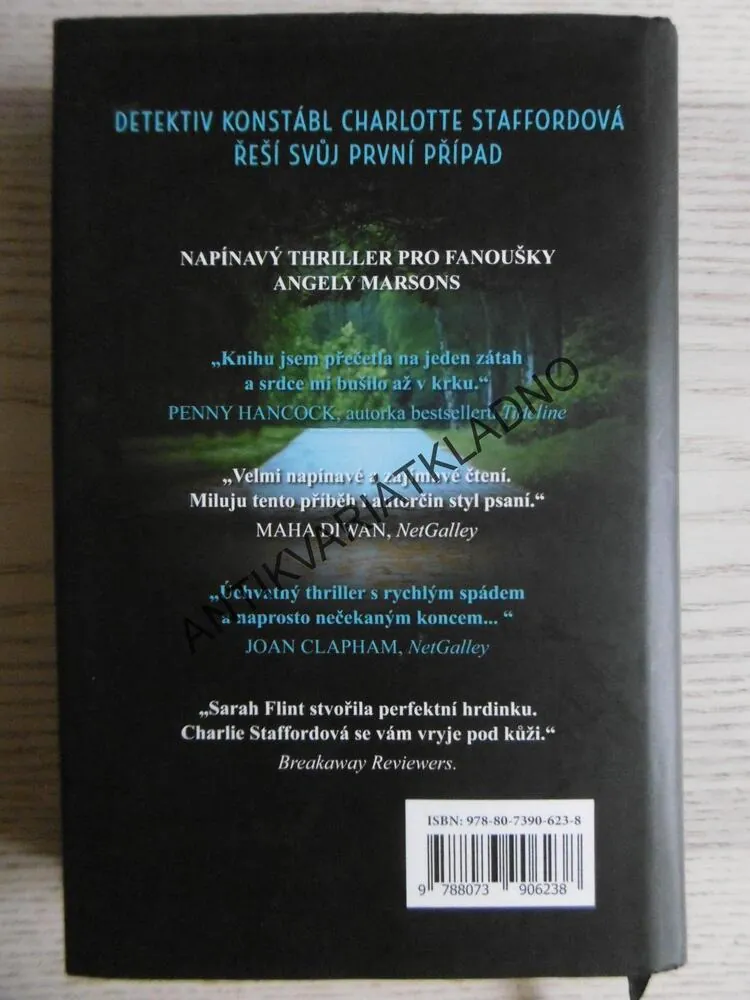 MAMINČIN MAZÁNEK, SARAH FLINT, **an