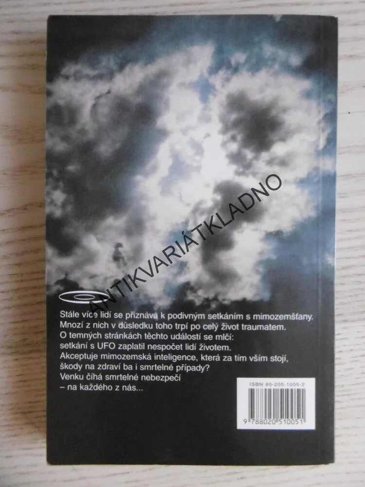 UFO - SETKÁNÍ SMRTELNÉHO DRUHU, HARTWIG HAUSDORF, **an
