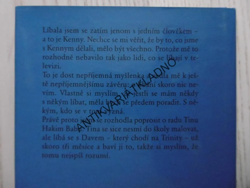 ZAMILOVANÁ PRINCEZNA, MEG CABOTOVÁ, **an