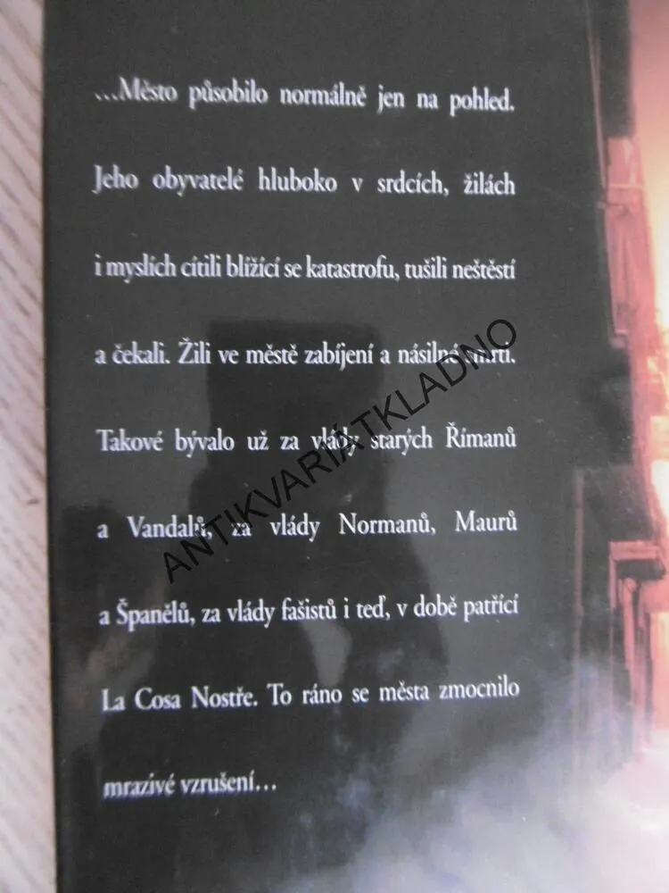 ZÓNA SMRTI, GERALD SEYMOUR, **an