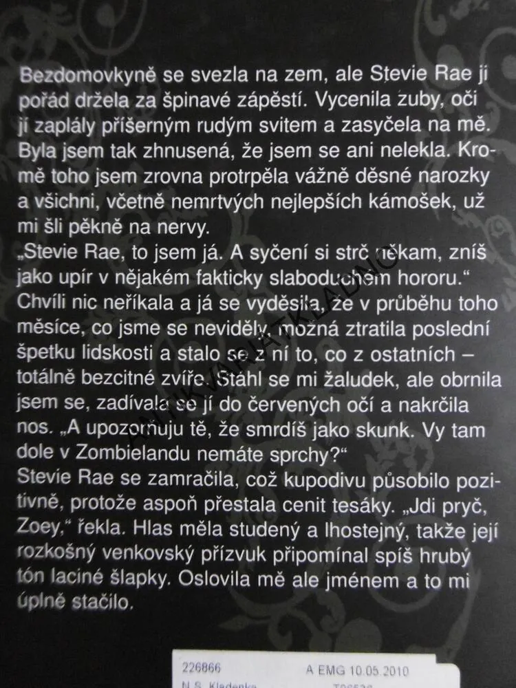 VYVOLENÁ, ŠKOLA NOCI 3., P. C. CASTOVÁ, KRISTIN CASTOVÁ, **an