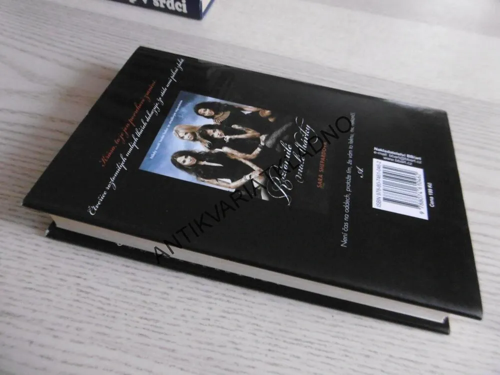 ROZTOMILÉ MALÉ LHÁŘKY, NEVINNÉ, SARA SHEPARDOVÁ, **an