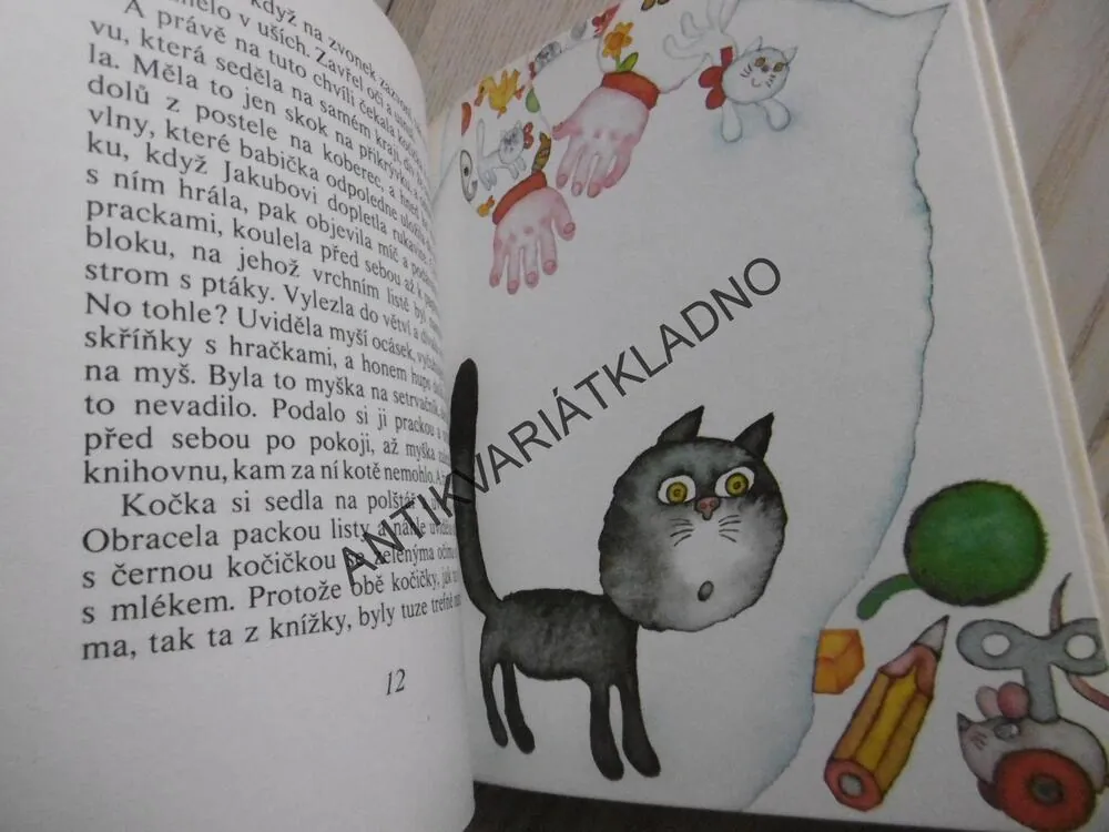 POHÁDKY Z BÍLÉHO PYŽAMKA, LUDMILA PELCOVÁ, **an