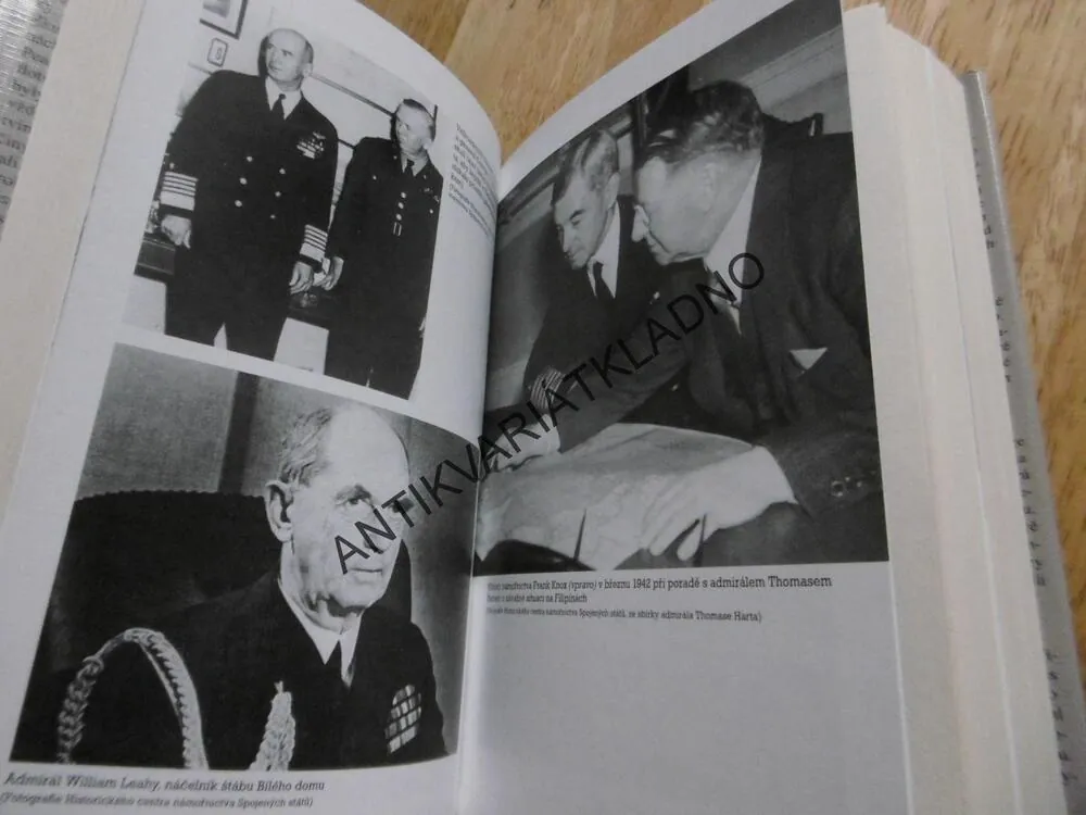 AMERICKÝ OREL PROTI VYCHÁZEJÍCÍMU SLUNCI, USA X JAPONSKO, SCHOM,PEARL HARBOR,