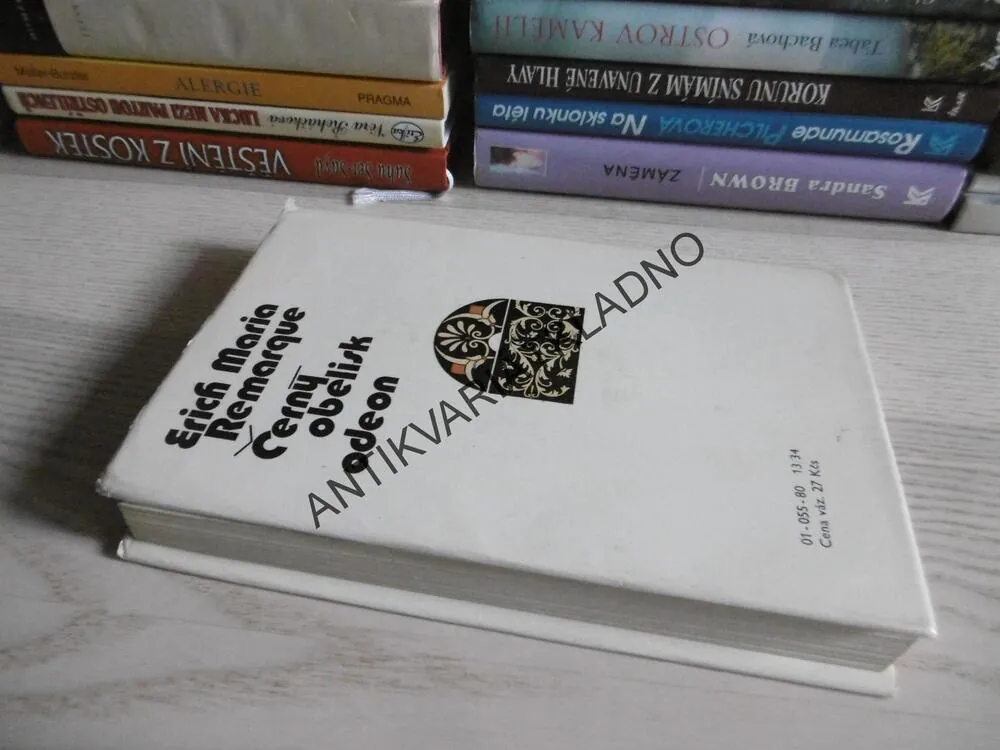 ČERNÝ OBELISK, ERICH MARIA REMARQUE, **an