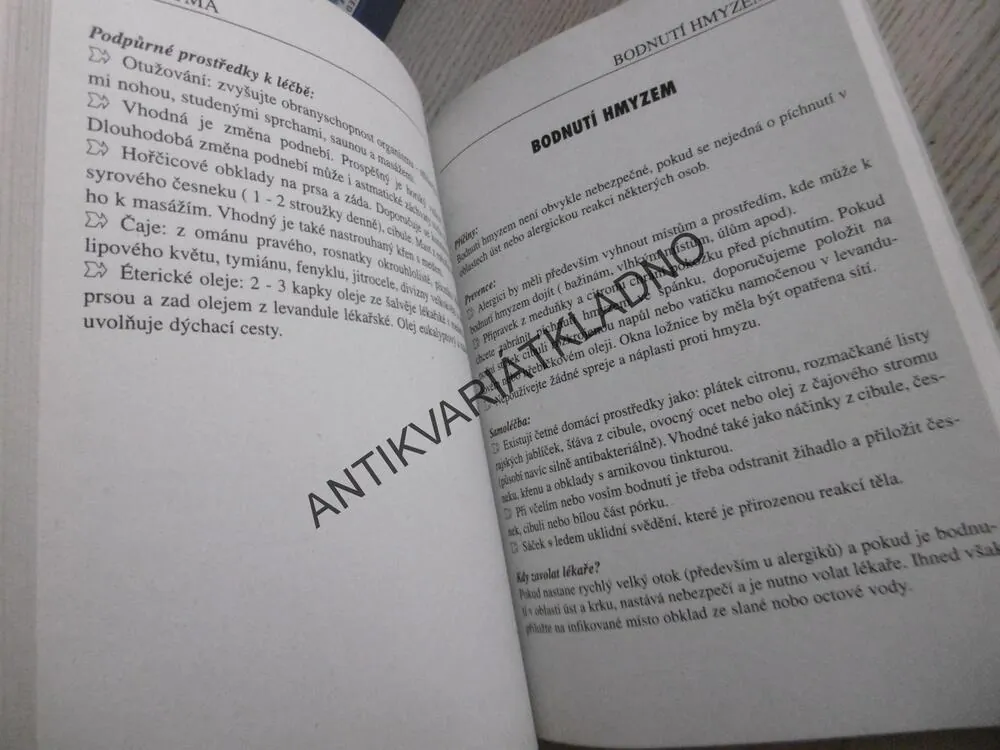 VELKÁ KAPESNÍ KNIHA DOMÁCÍCH LÉKŮ, **an