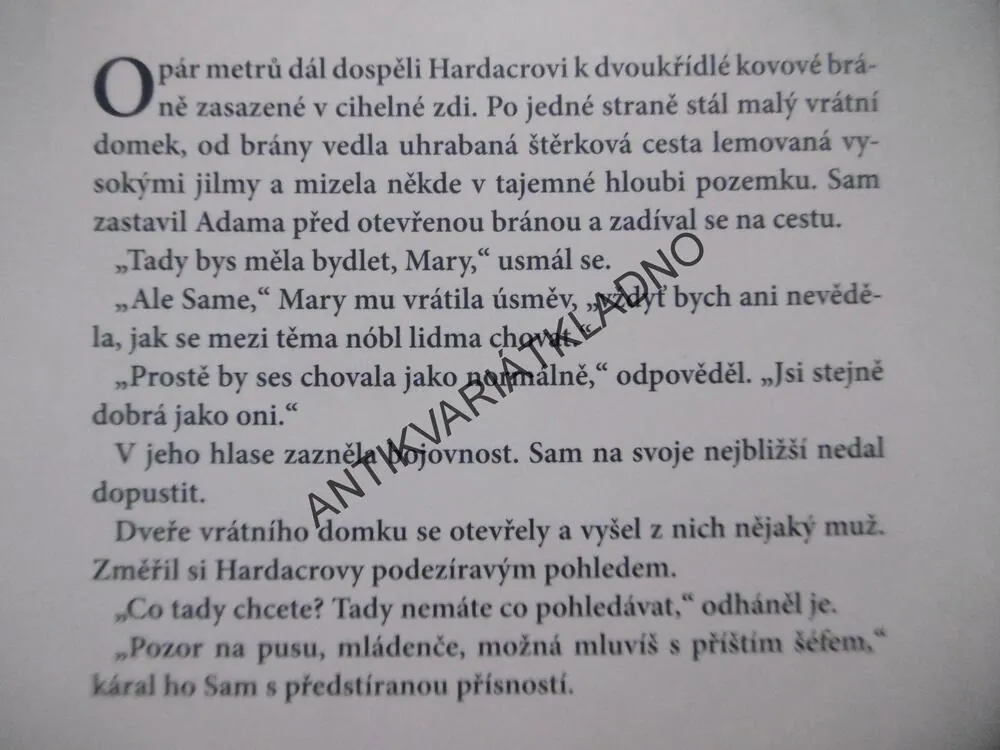 SÁGA RODU HARDACRŮ, C. L. SKELTON, **an