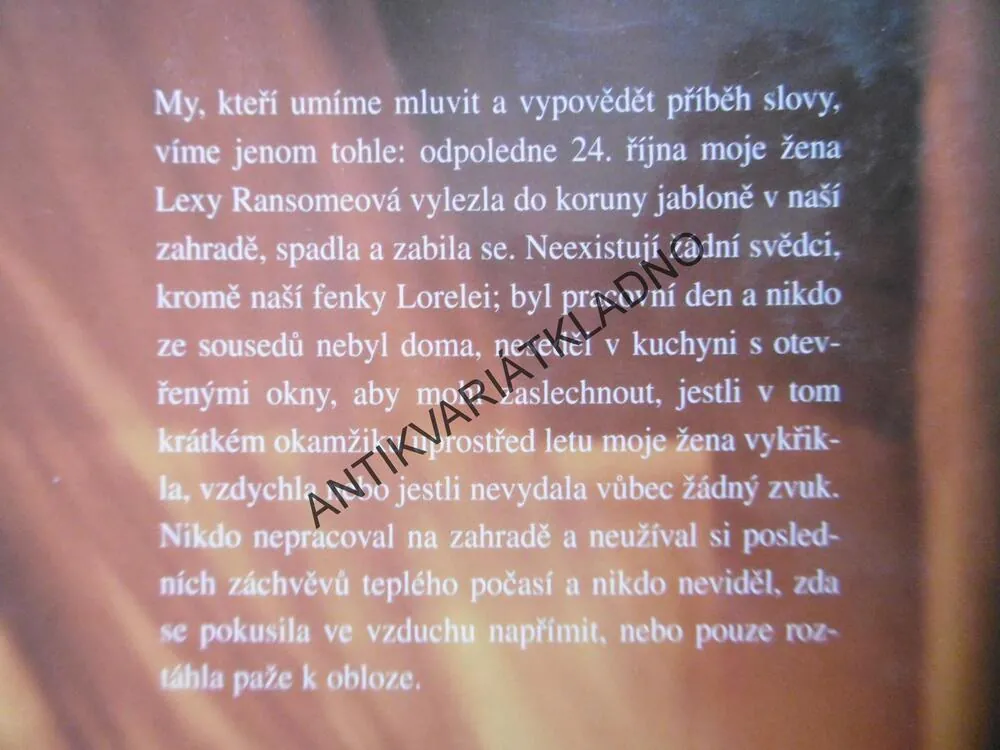 BABYLONŠTÍ PSI, CAROLYN PARKHURSTOVÁ, **an