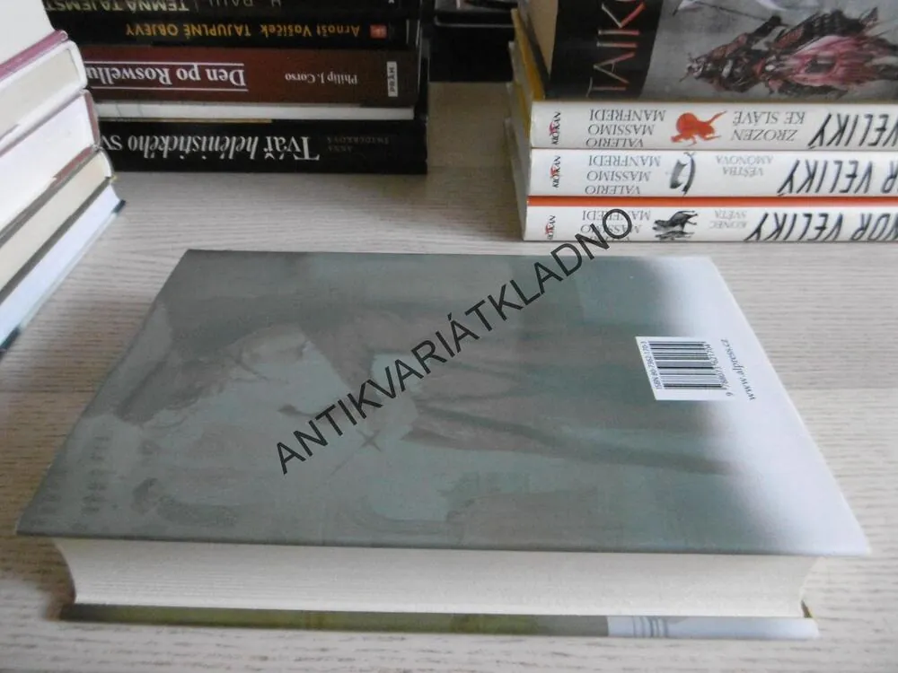 NEVĚSTA BORGIŮ, JEANNE KALOGRIDIS, **an