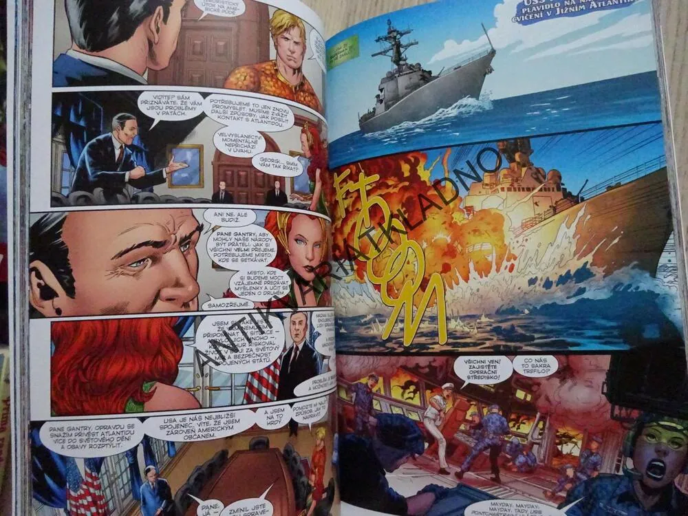 AQUAMAN, PÁD DO HLUBIN, KOMIKS DC COMICS, **an