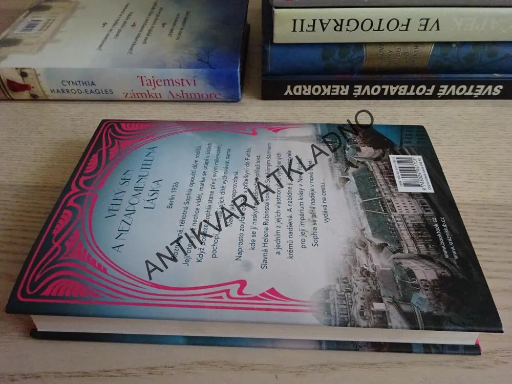 SOPHIINA NADĚJE, BARVY KRÁSY, CORINA BOMANNOVÁ, **an