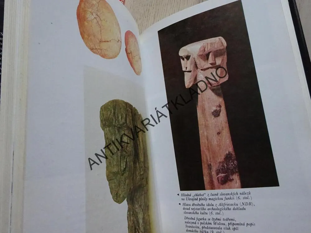 SVĚT SLOVANSKÝCH BOHŮ A DÉMONŮ, ZDENĚK VÁŇA, **an