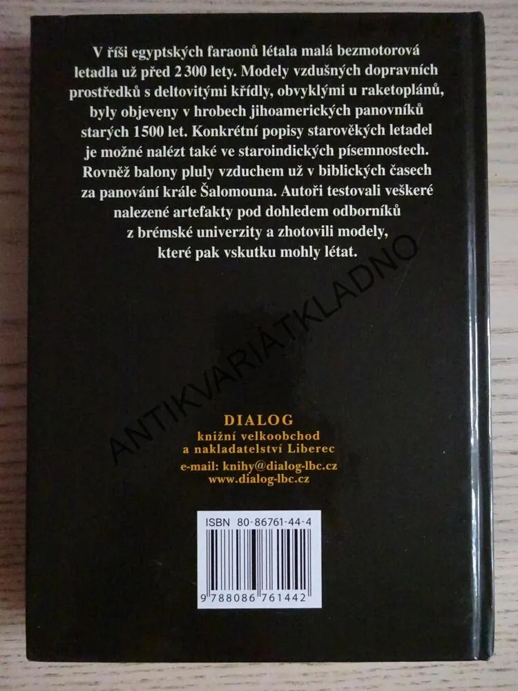 LETADLA FARAONŮ, PETER BELTING A KOLEKTIV, **an