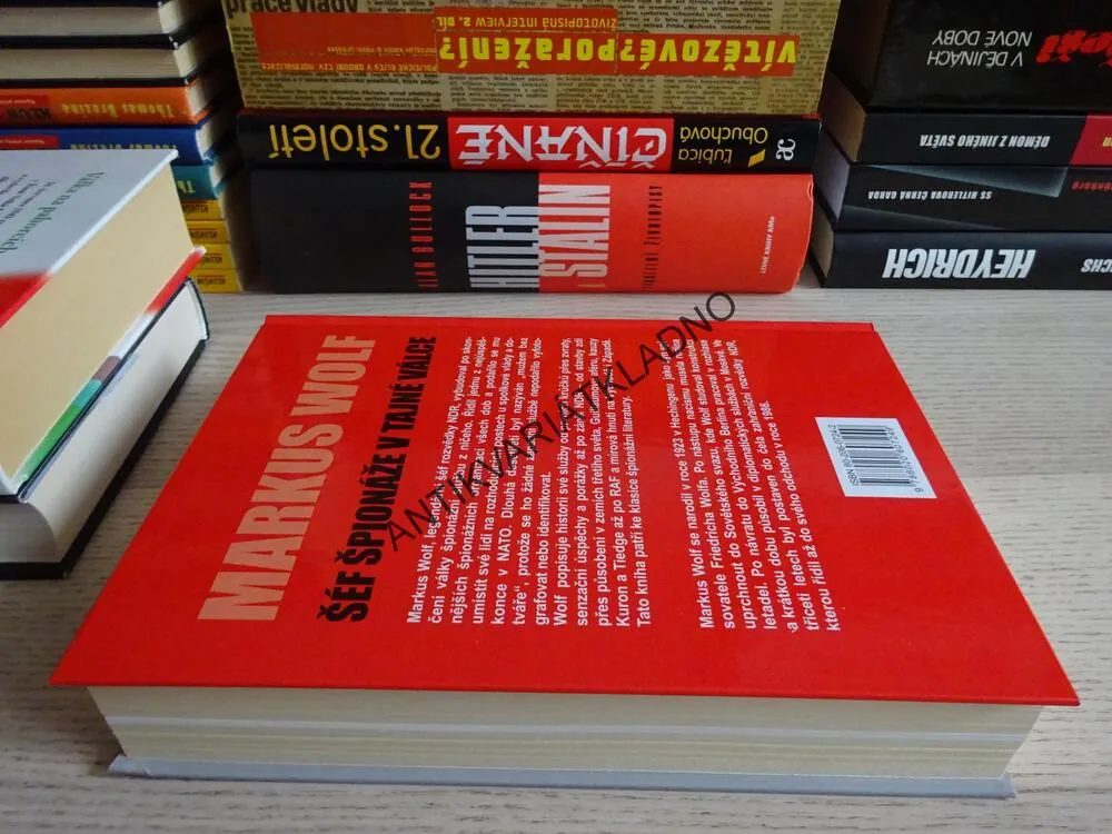 ŠÉF ŠPIONÁŽE V TAJNÉ VÁLCE, VZPOMÍNKY, MARKUS WOLF, **an