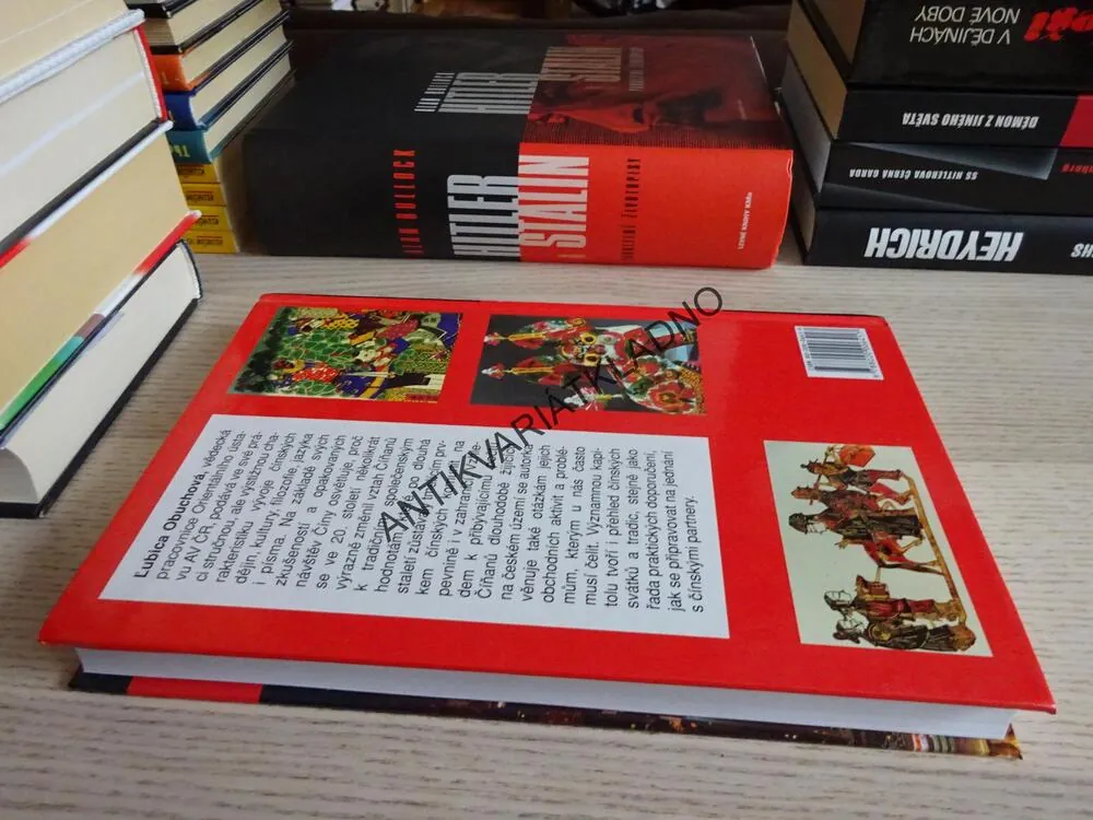 ČÍŇANÉ, 21. STOLETÍ, DĚJINY, TRADICE, OBCHOD, ĹUBICA OBUCHOVÁ, **an