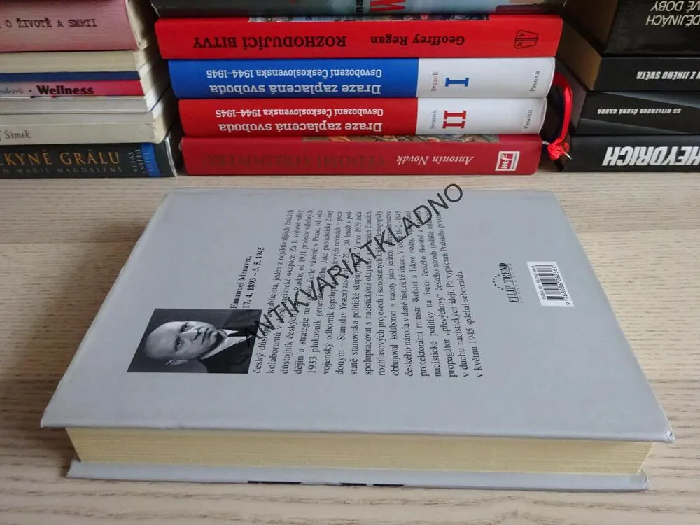 V ÚLOZE MOUŘENÍNA, EMANUEL MORAVEC, **an