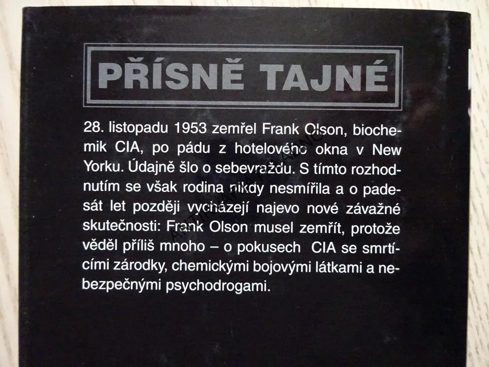 KRYCÍ NÁZEV ARTYČOK, EGMONT R. KOCH, MICHAEL WECH, **an