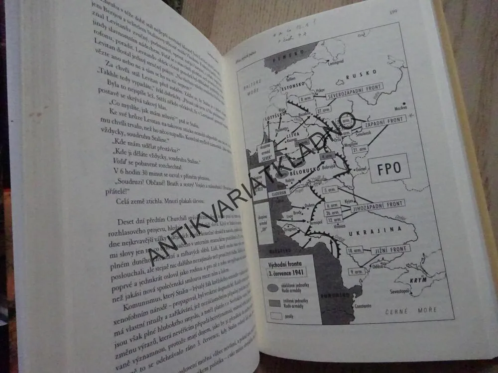 STALINOVY ILUZE, KONSTANTIN PLEŠAKOV, **an