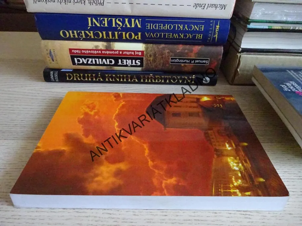 DEVĚT STUPŇŮ KE ŠTĚSTÍ, ZDENĚK FRITZ, **an