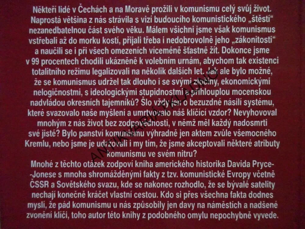 PÁD KOMUNISMU, DAVID PRYCE-JONES