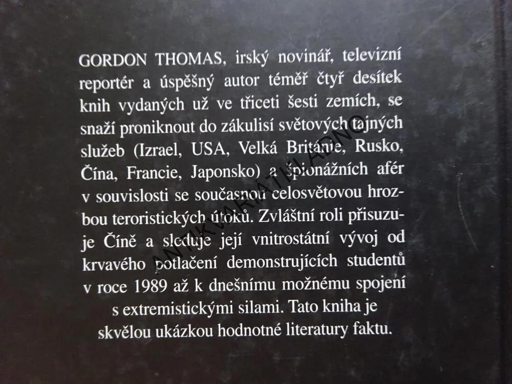 PLAMENY DRAKA, GORDON THOMAS, **an