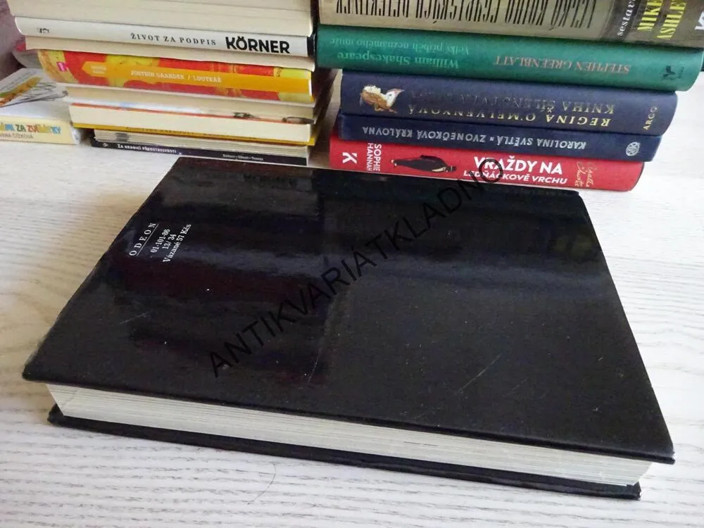 STO ROKŮ SAMOTY, GABRIEL GARCÍA MÁRQUEZ, **an