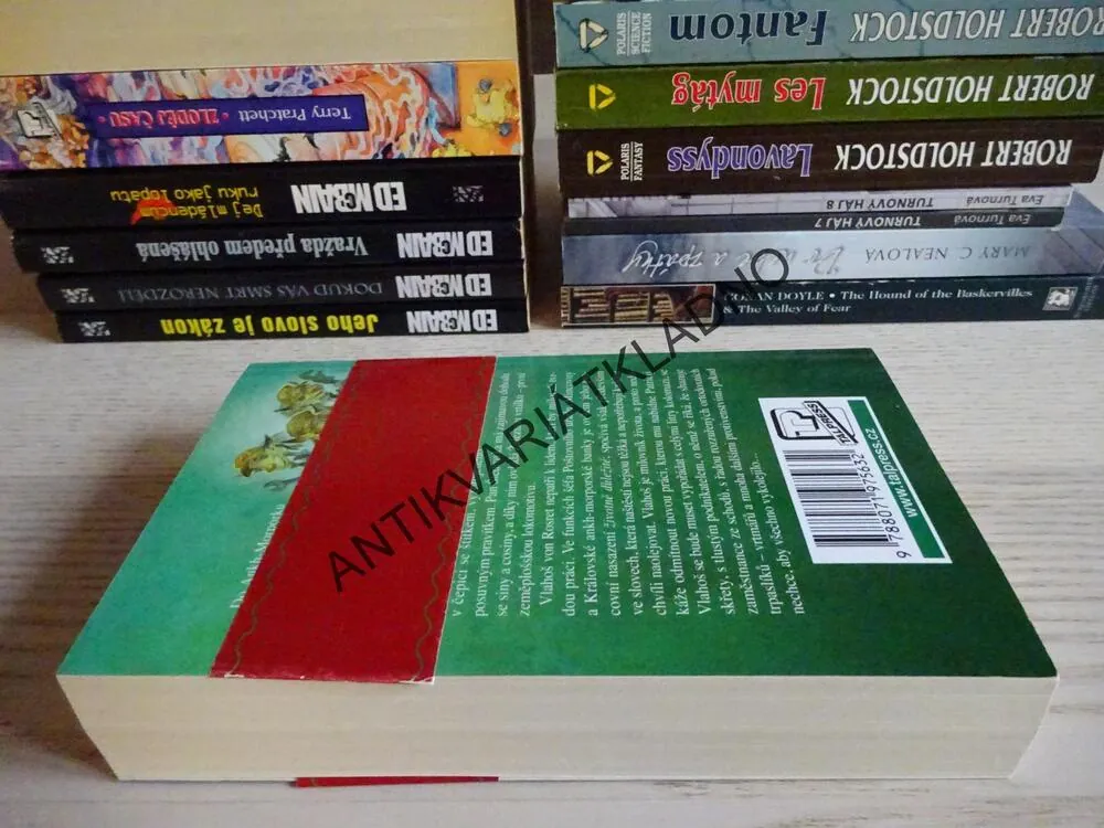 POD PAROU, ÚŽASNÁ ZEMĚPLOCHA, TERRY PRATCHETT, **an