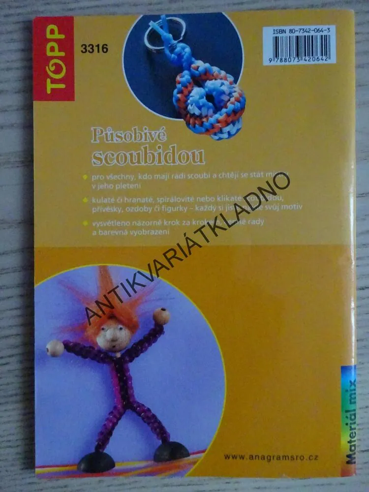 PŮSOBIVÉ SCOUBIDOU, S PŘESNÝMI NÁVODY, **an