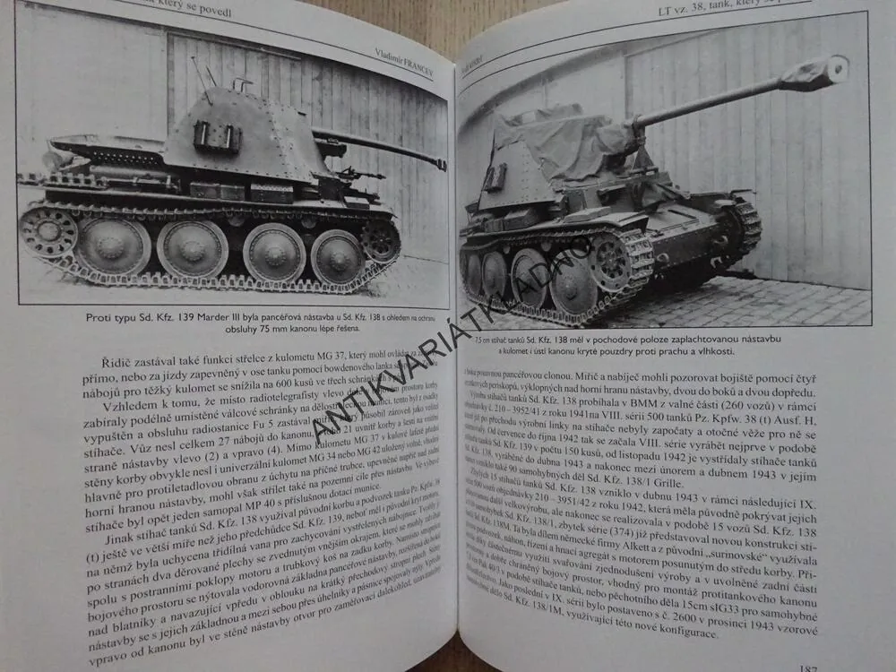 LT VZ. 38, TANK, KTERÝ SE POVEDL - RODINNÝ PORTRÉT, VLADIMÍR FRANCEV, **an
