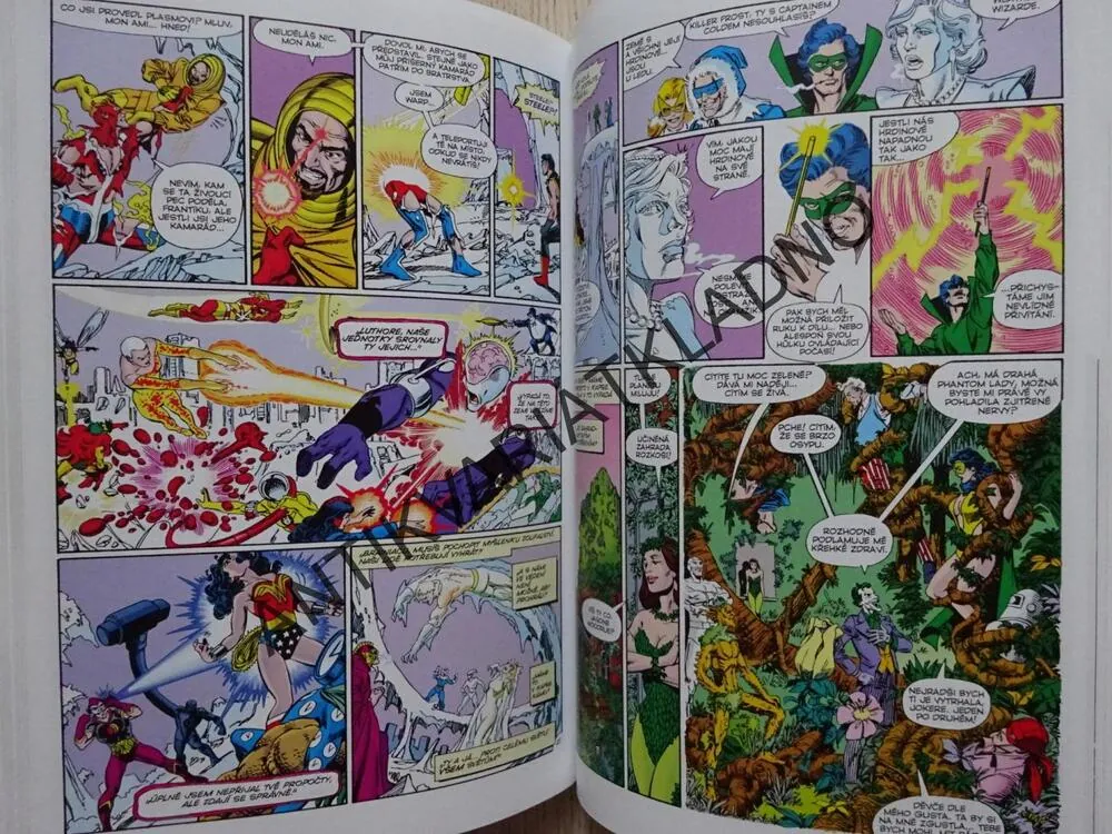 KRIZE NA NEKONEČNU ZEMÍ, DC KOMIKSOVÝ KOMPLET, KOMIKS DC COMICS, **an