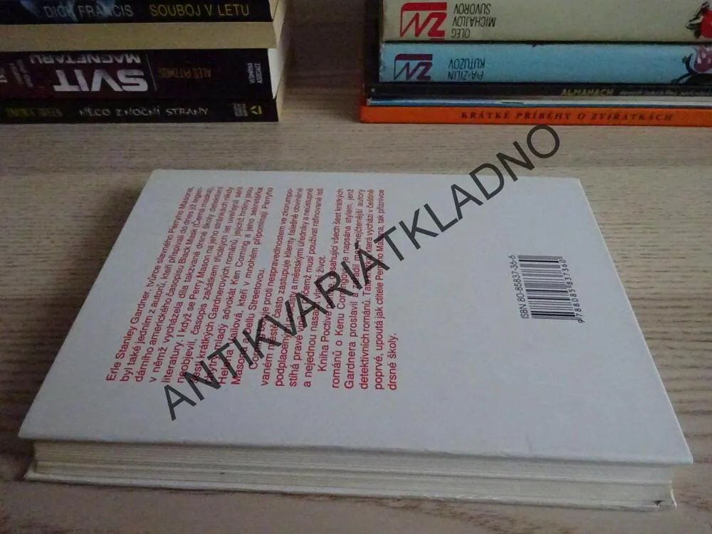 POCTIVÉ PENÍZE, ERLE STANLEY GARDNER, **an