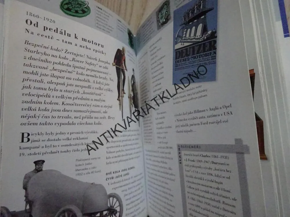 DESIGN BLESKOVĚ, PAUL CLARK, JULIAN FREEMAN, **an