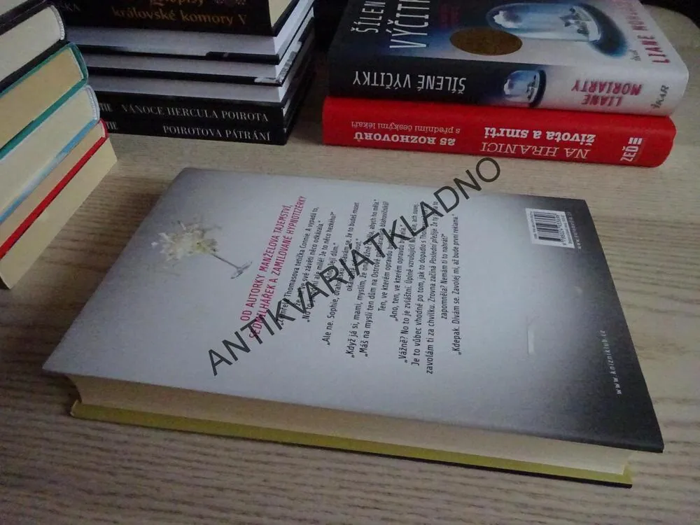 POSLEDNÍ VÝROČÍ, LIANE MORIARTY, **an