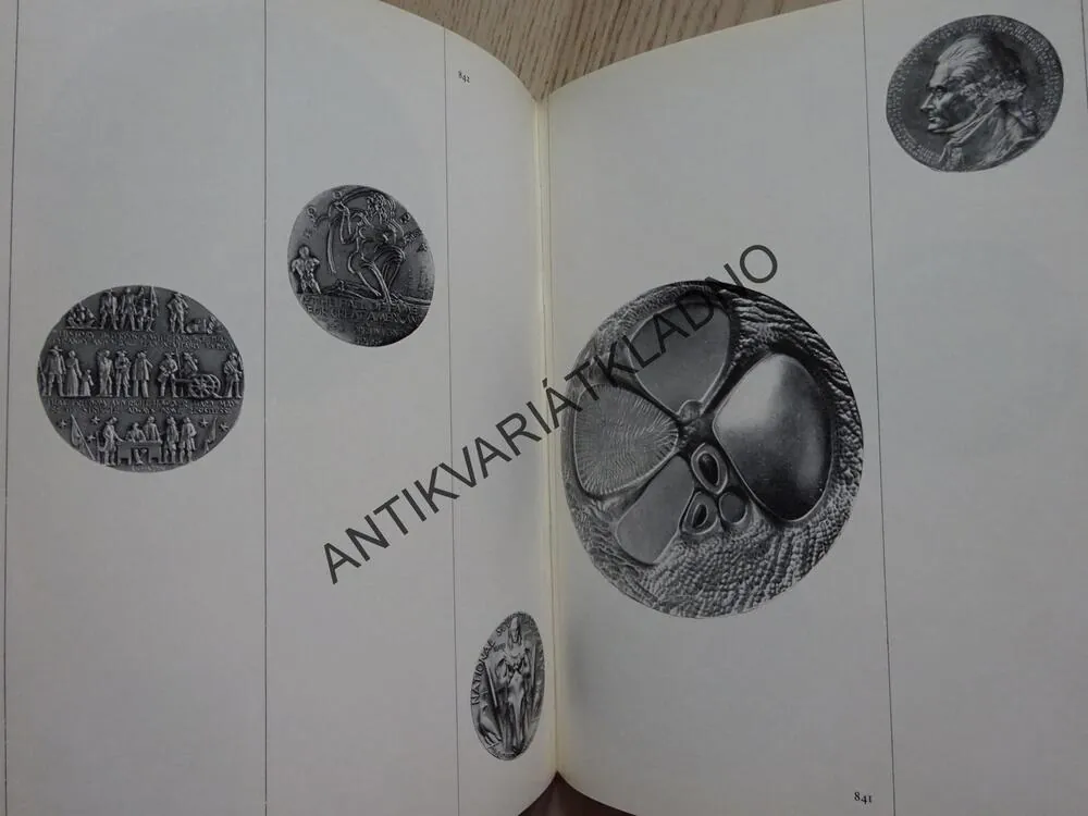 MEZINÁRODNÍ VÝSTAVA SOUČASNÉ MEDAILE, **an