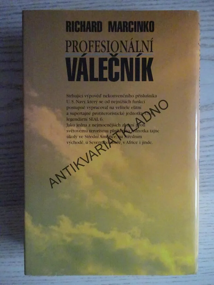 PROFESIONÁLNÍ VÁLEČNÍK, JEDNOTKA U.S.NAVY, RICHARD MARCINKO,**an